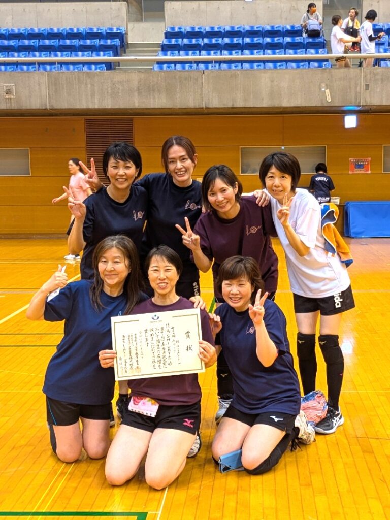 女子Aスマホ